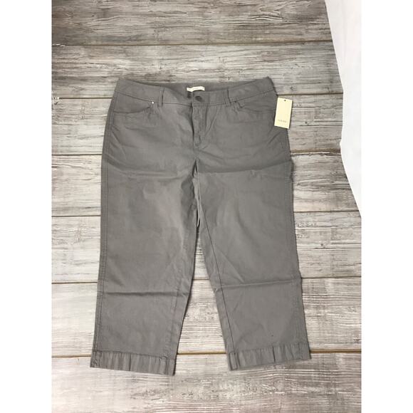 Nordstorm Womens Sejour Size 16 16W Gray CloudBurst Pants w Pockets Capri Khaki - Picture 1 of 6